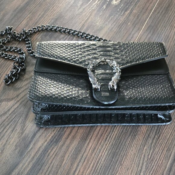 JBB Black Faux Snakeskin Leather Crossbody Chain Bag Triple Compartments NWOT - Picture 11 of 11